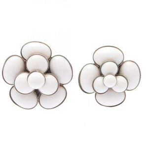 CHANEL 98C camellia clip-ons